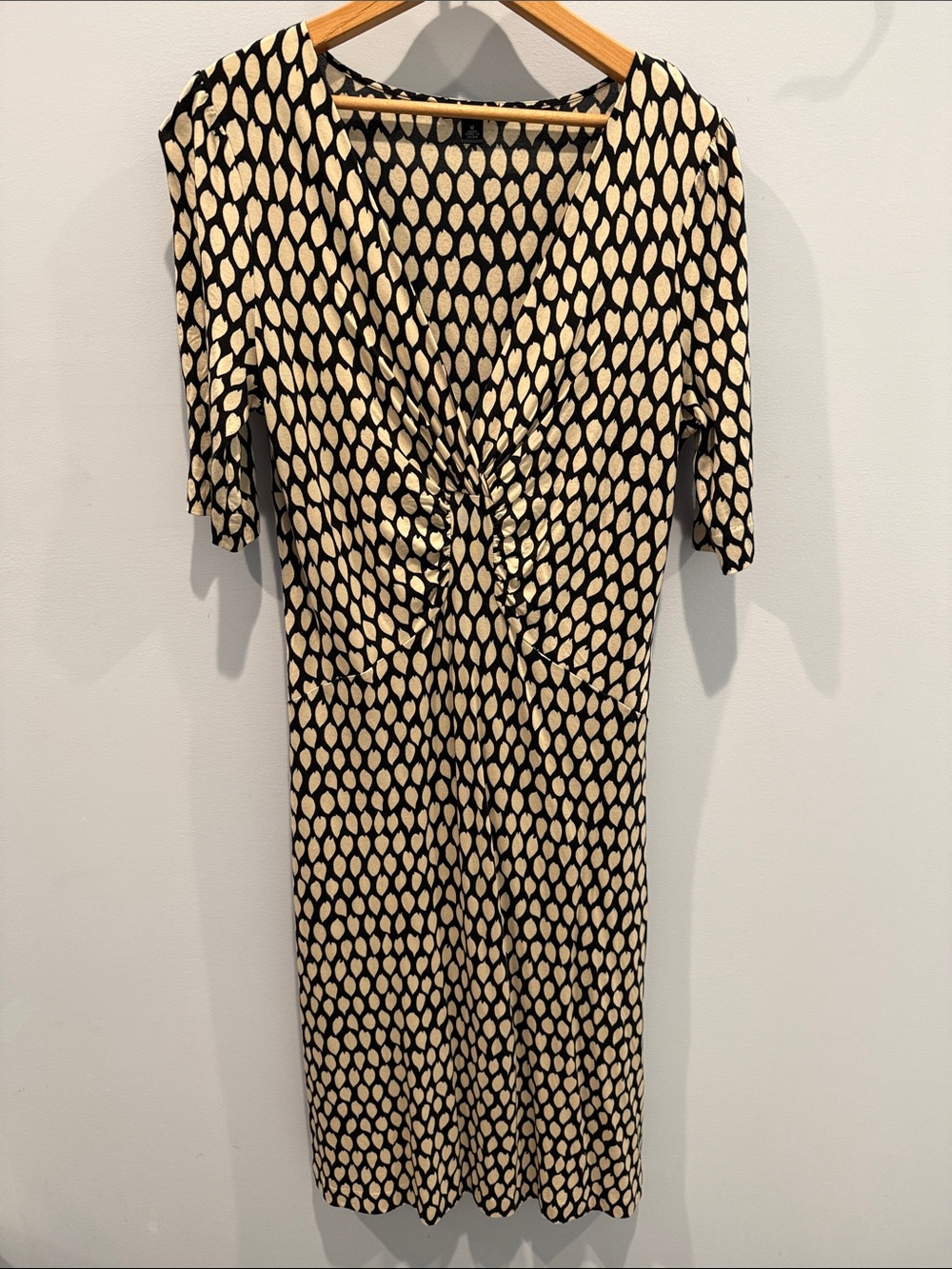 Banana Republic Black and Cream Ruched-Front Midi Dress
